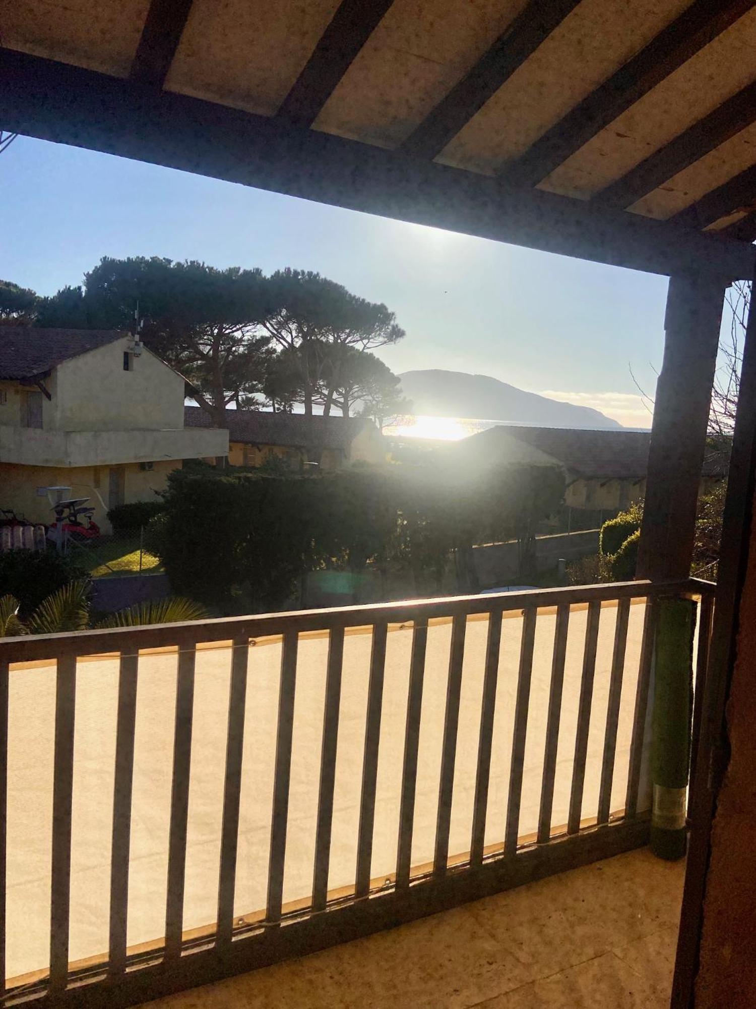 Tres Bel Appartement Les Pieds Dans L'Eau Appietto Buitenkant foto